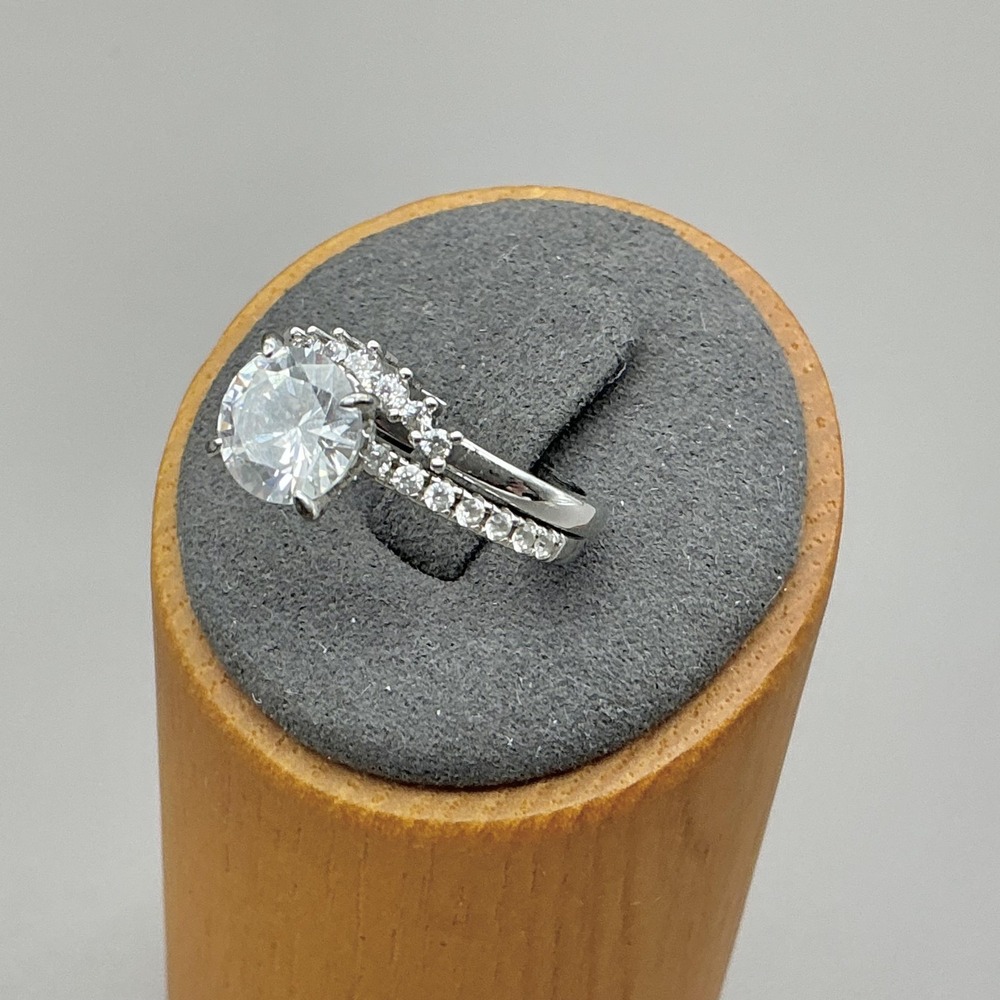Ring Size 7 Silver Tone Clear Crystal Halo Pave Cocktail Womens Statement